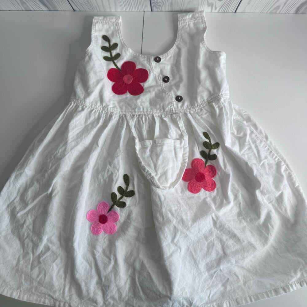 Vintage Walk Walk Baby Girls White Floral Dress SZ 4 Pocket 100% Cotton
